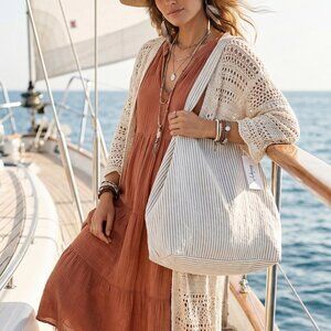 NWT $228  The Beach People Australia Striped black white XXL square Tote Bag